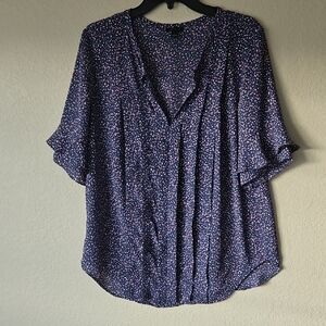 Ann Taylor Navy Blue V-Neck Flutter Sleeve Blouse with Pink Speckle Print Medium